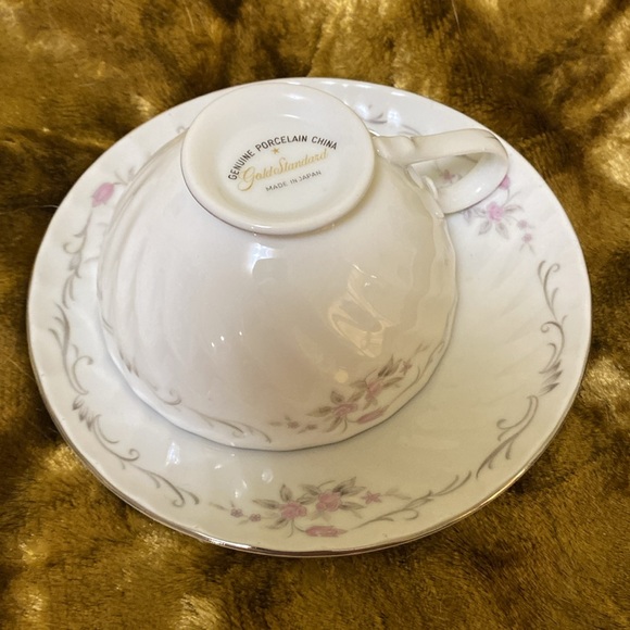 One Gold Standard Genuine Porcelain China Tea Cup and Saucer - Picture 10 of 10